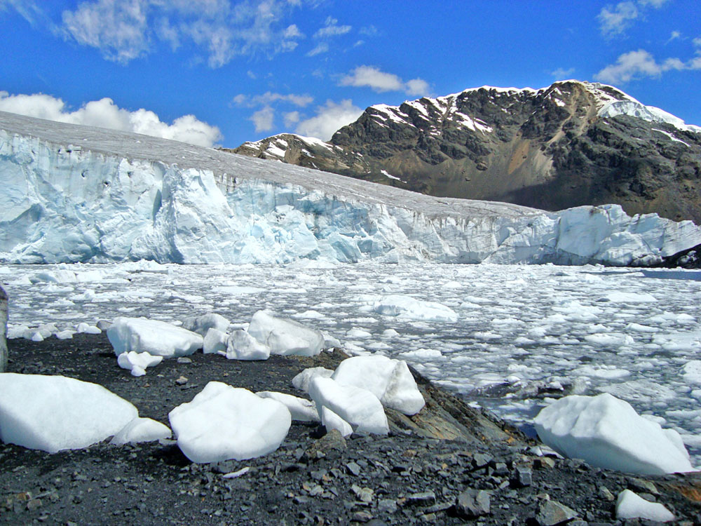 2016/08/Pastoruri_Glacier_1big.jpg