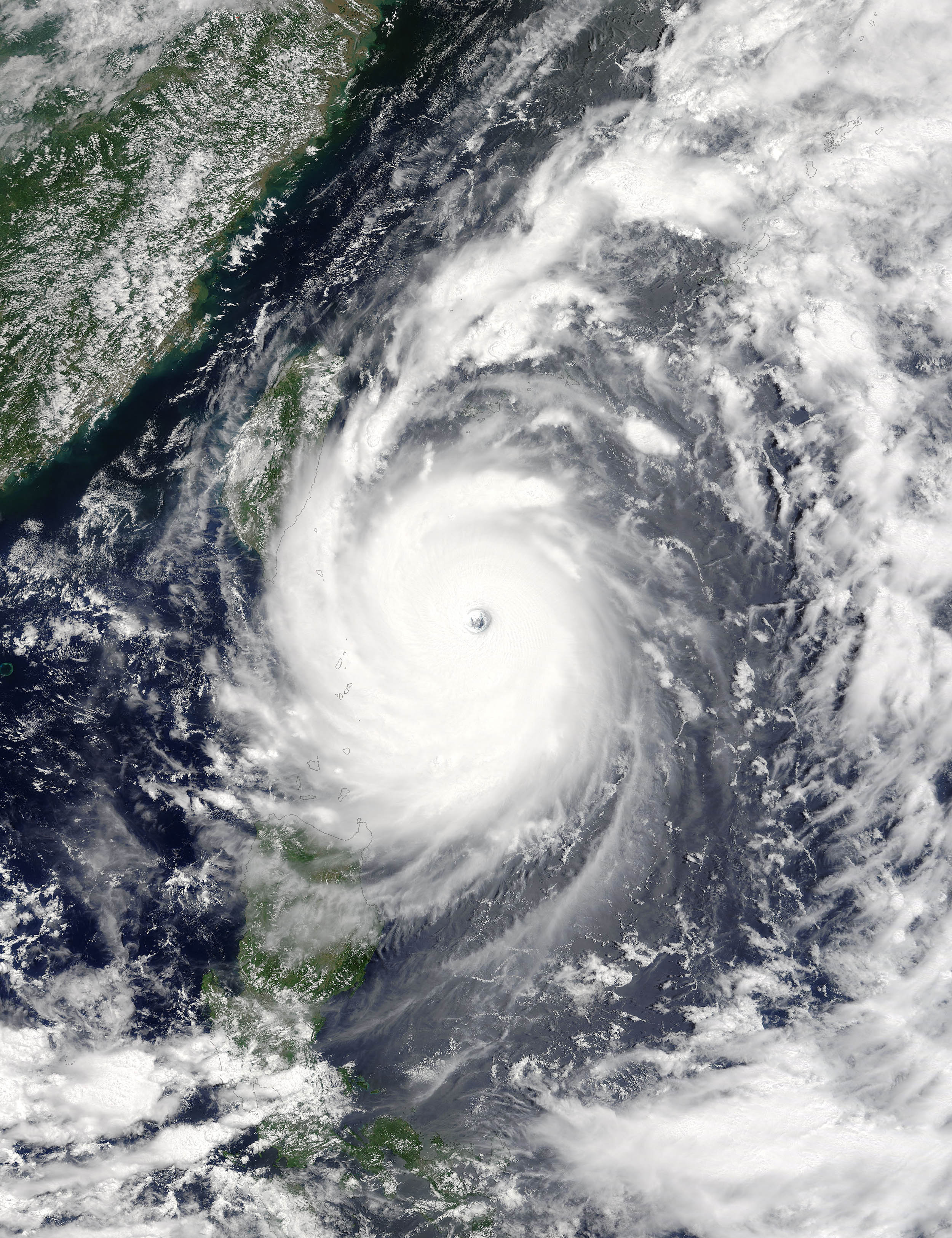 2016/08/Super-Typhoon-Nepartak_3big_modis_nasa.jpg