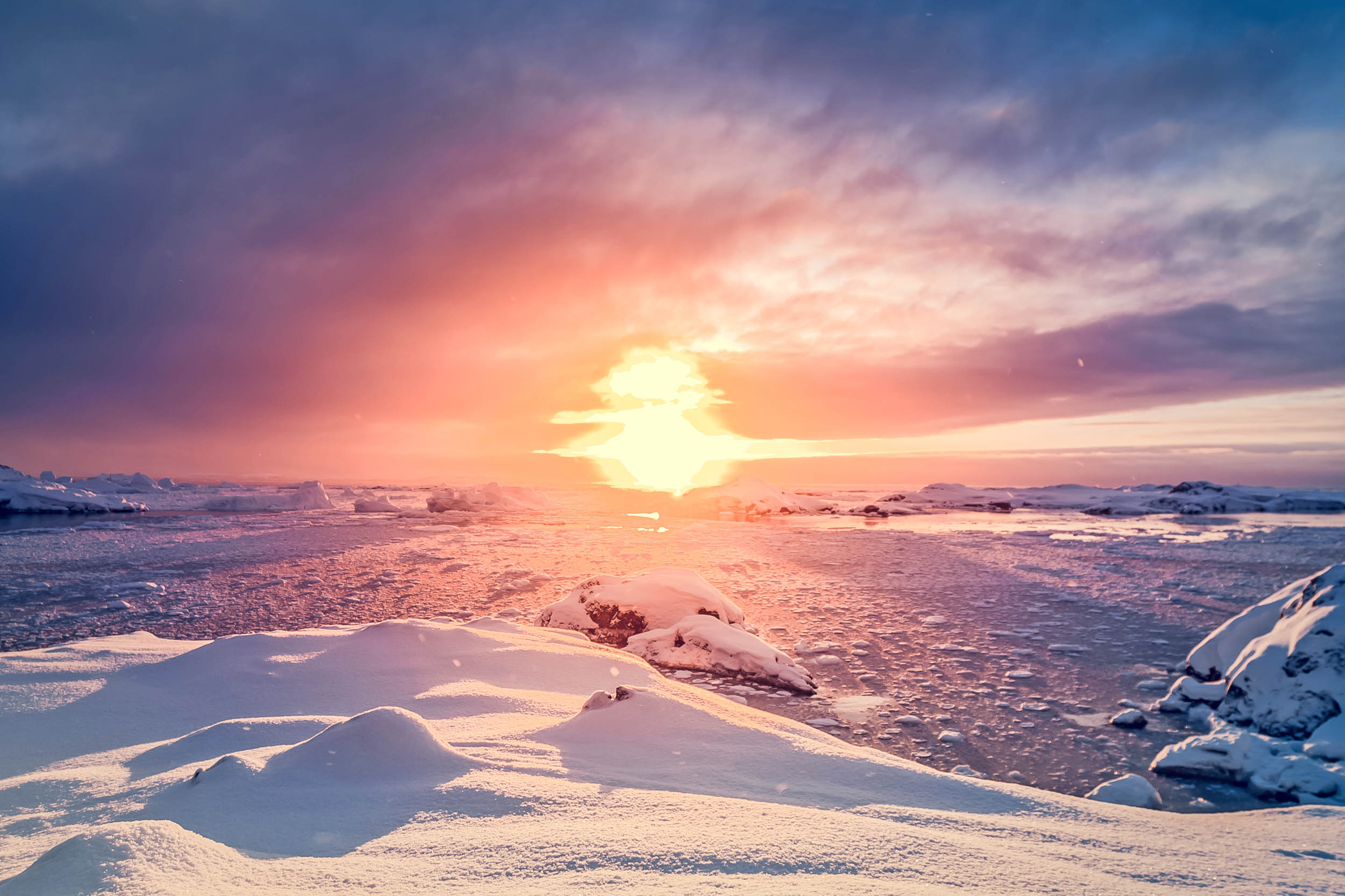 Antarctic coastline has been losing ice for 40 years