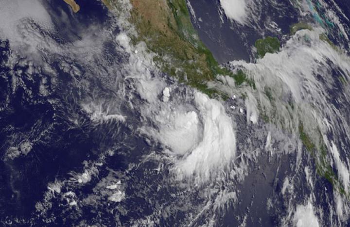 2016/08/tropical-storm-carlos_NASA.jpg