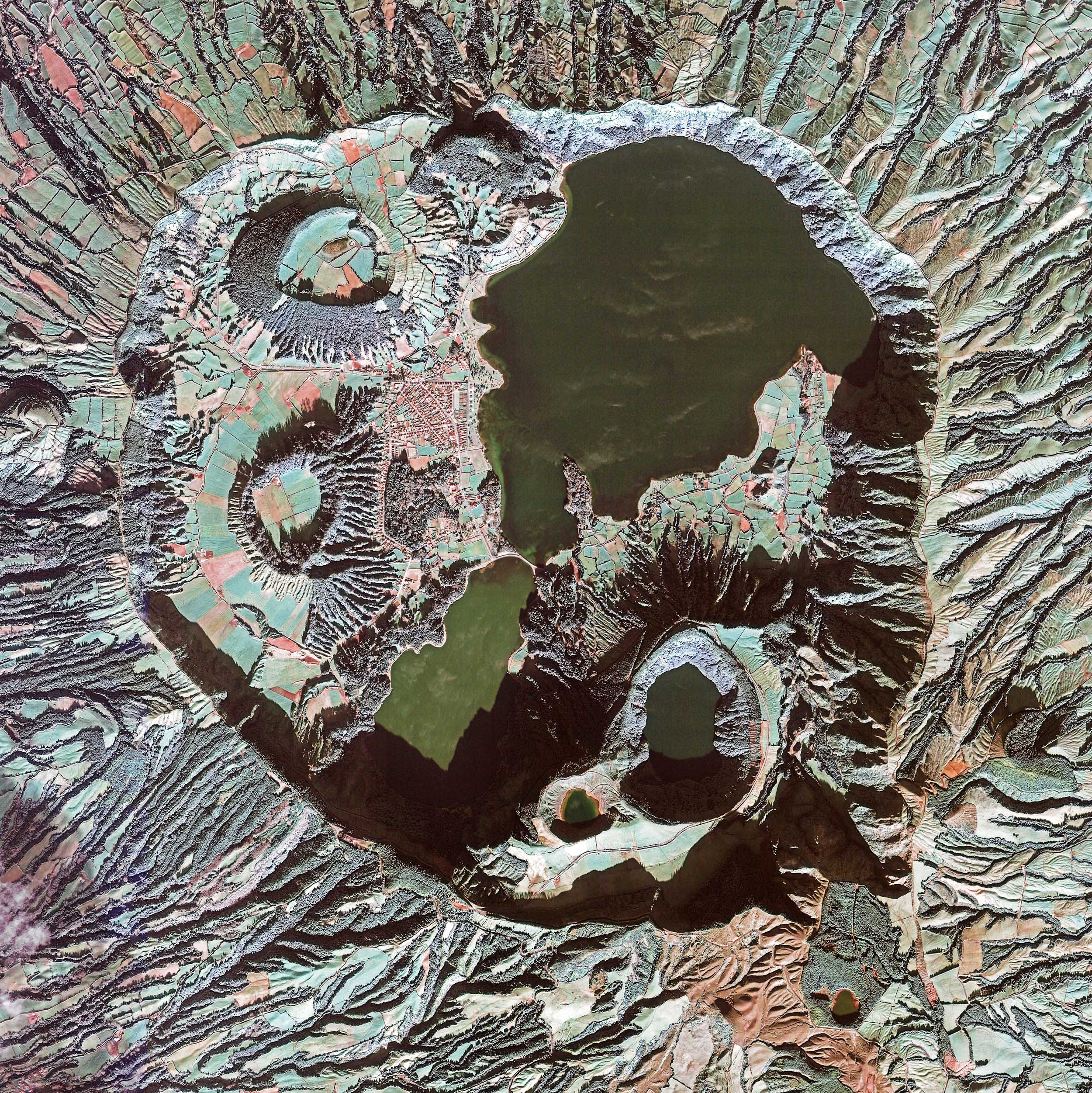 Lagoon Of Tears: São Miguel, Azores