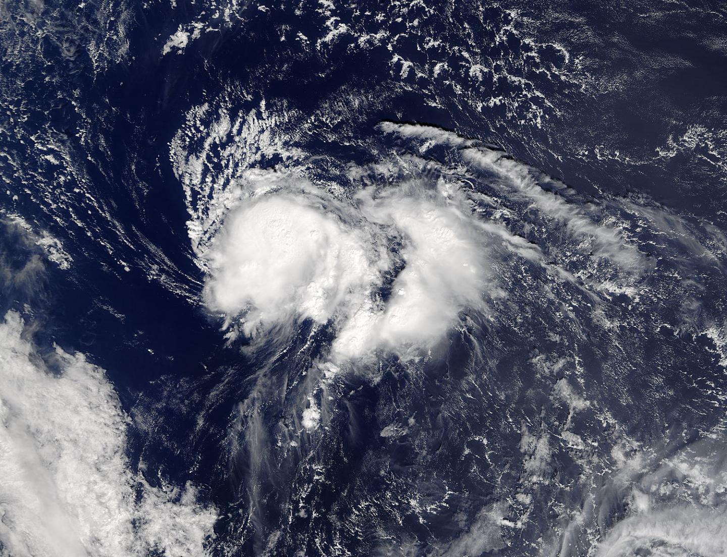 2016/10/tropical-storm-nicole_1big_nasa.jpg