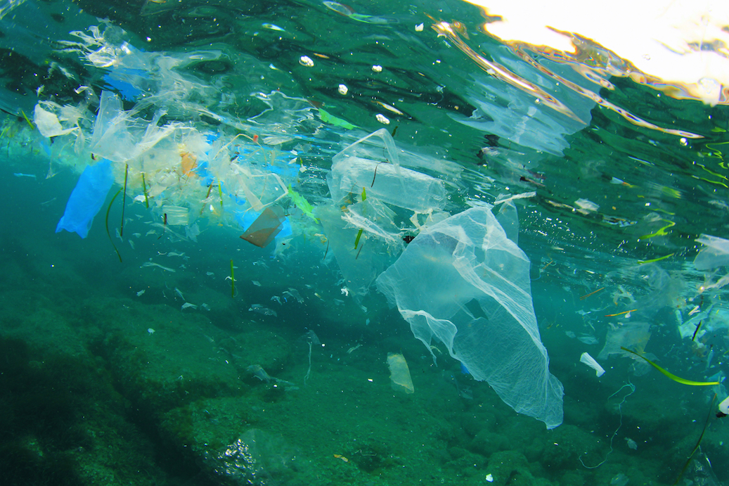 Cleaning up the ocean by converting plastic waste into fuel