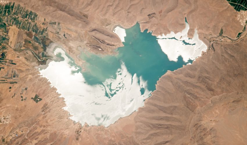 Darodzan Lake in Iran
