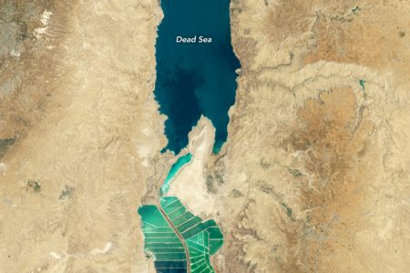 2019/07/deadseasaltponds_oli_2019202.jpg