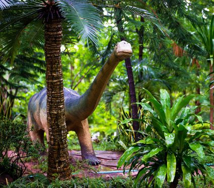 Dinosaur,Model,In,The,Jungle,At,Phu,Kum,Khao,Dinosaur