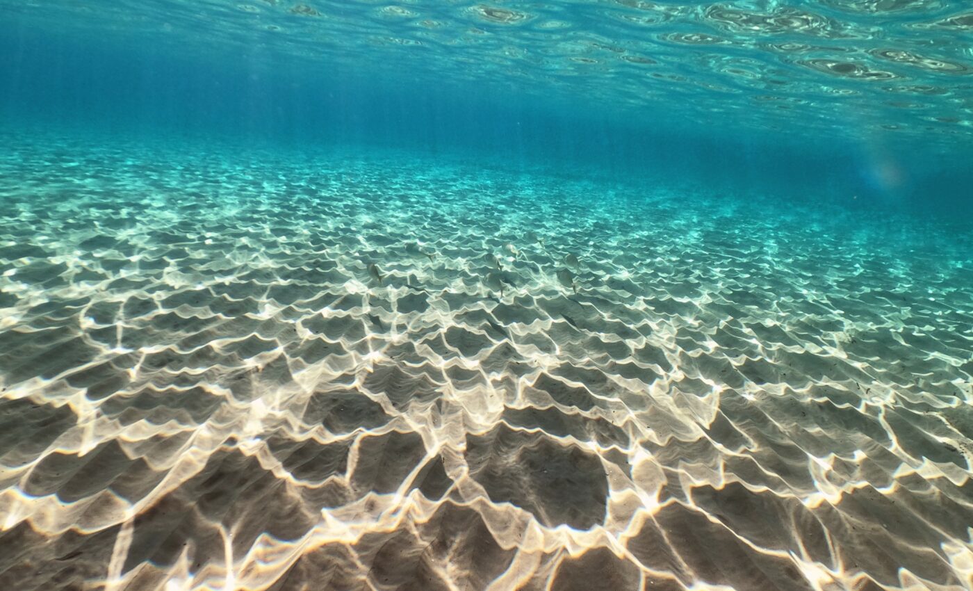 Methane-cycling microbes lived on Earth billions of years ago