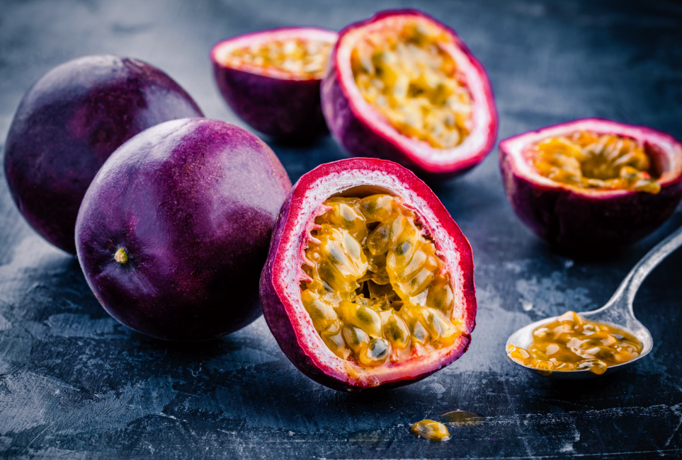 Bacteria can survive the hostile interior of passion fruit seeds