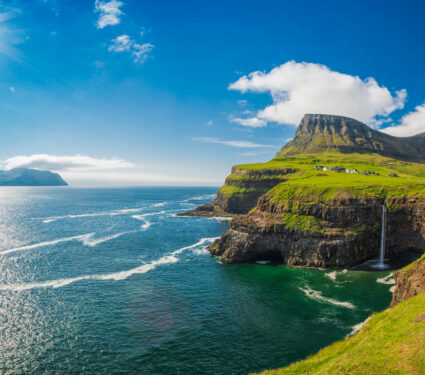 Gasadalur,Village,And,Beautiful,Waterfall,,Sunny,Day,,Vagar,,Faroe,Islands,
