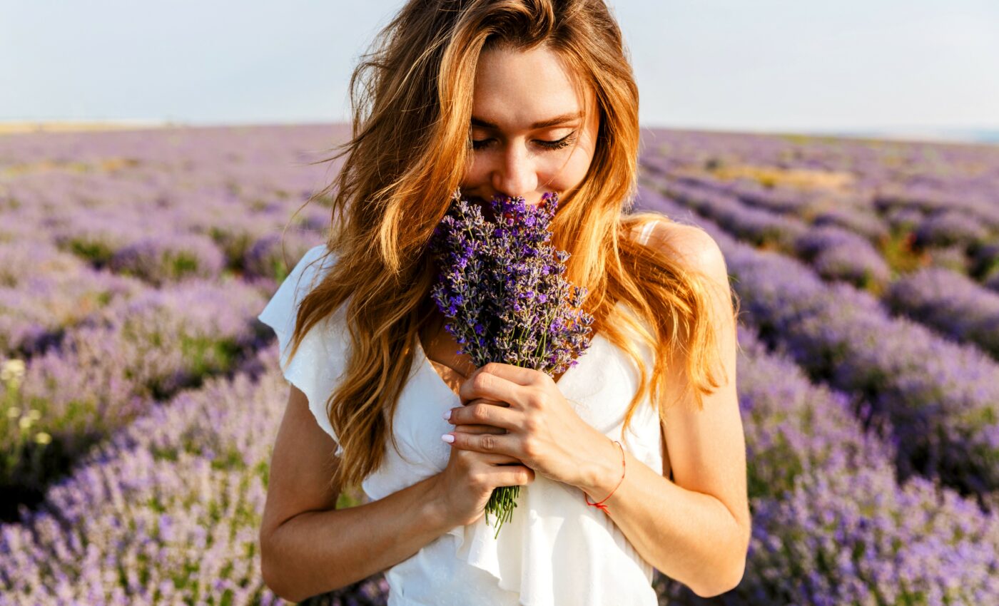 How can a smell transport us to another place?