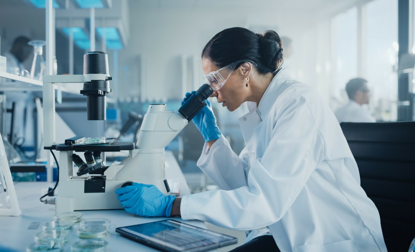 Scientists build a supermolecule that may treat Alzheimer’s