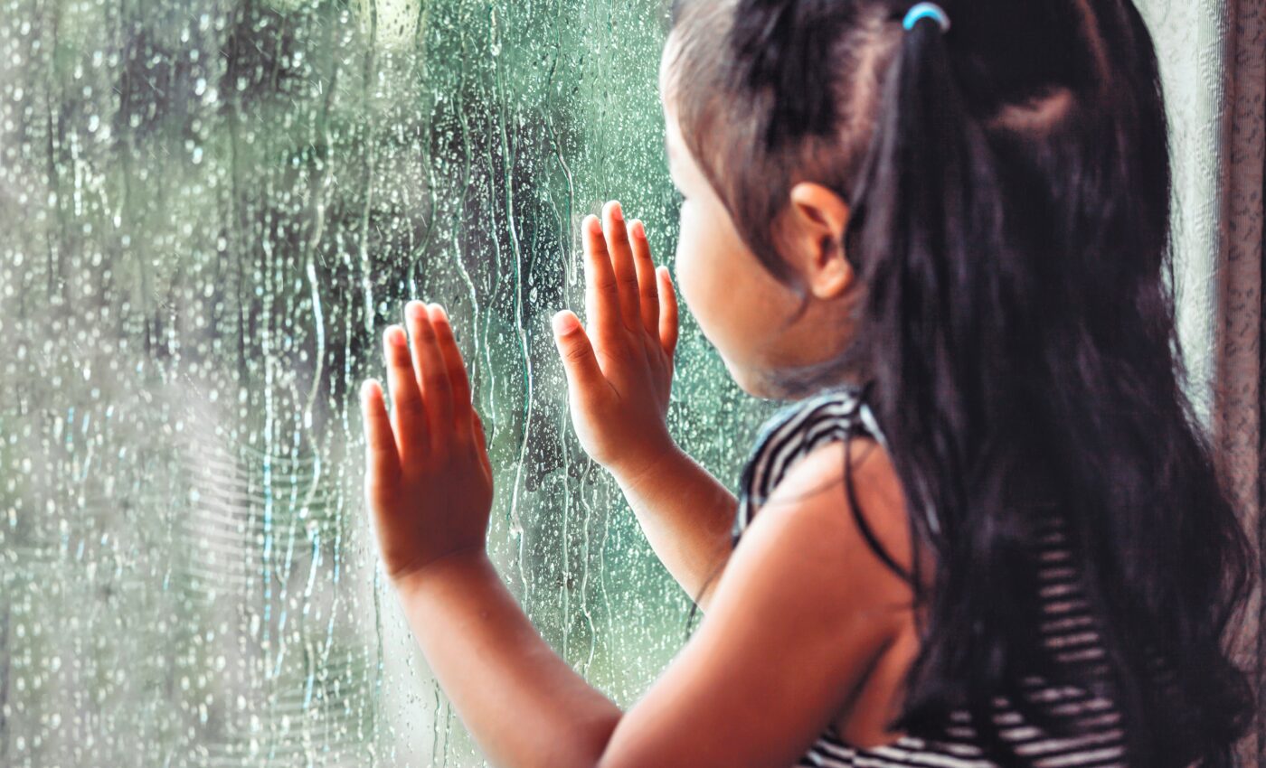 Rainy days put a damper on economic growth