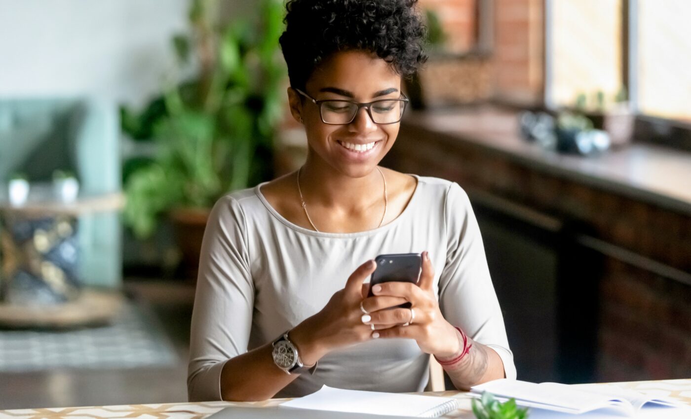 People spend nearly 5 hours a day on smartphones