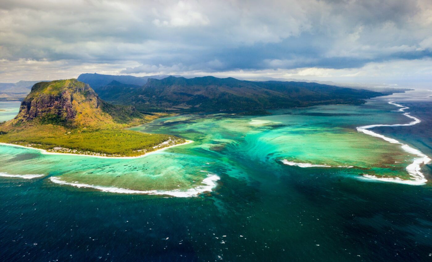 Bleached coral reefs recover quickly in the absence of human influences