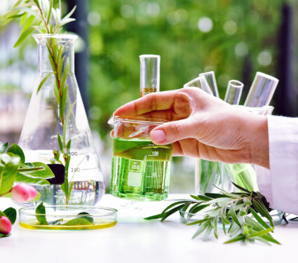 Scientist,With,Natural,Drug,Research,,Natural,Organic,And,Scientific,Extraction