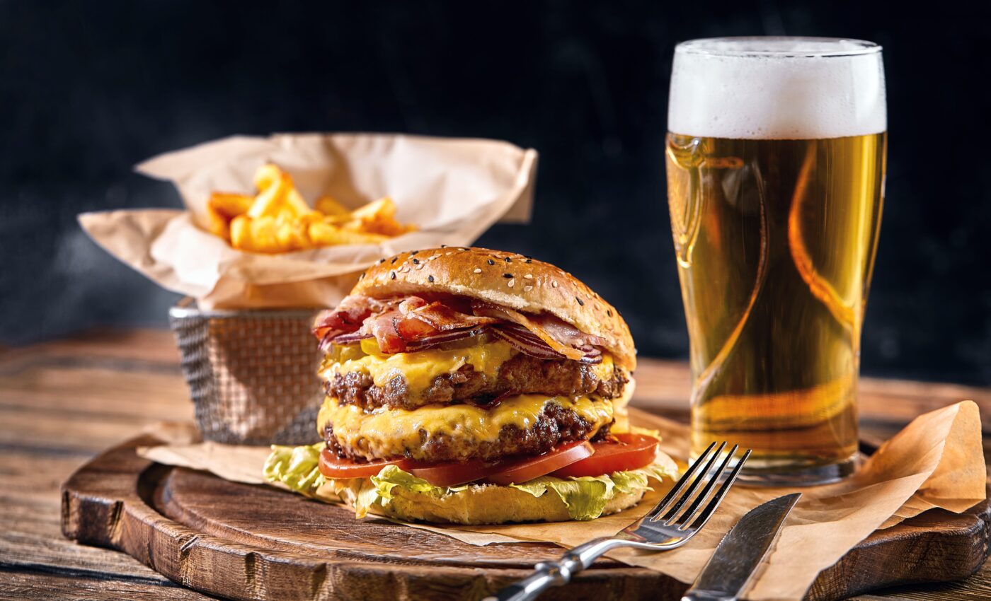 Living close to bars and pubs increases the risk of heart failure