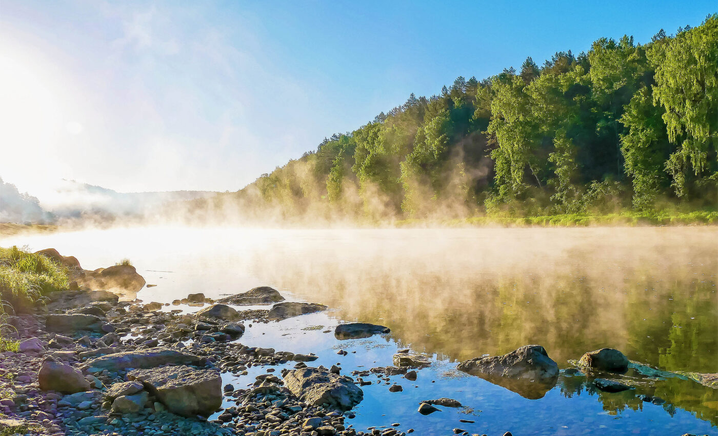 Paradigm shift: Light causes water evaporation without the need for heat