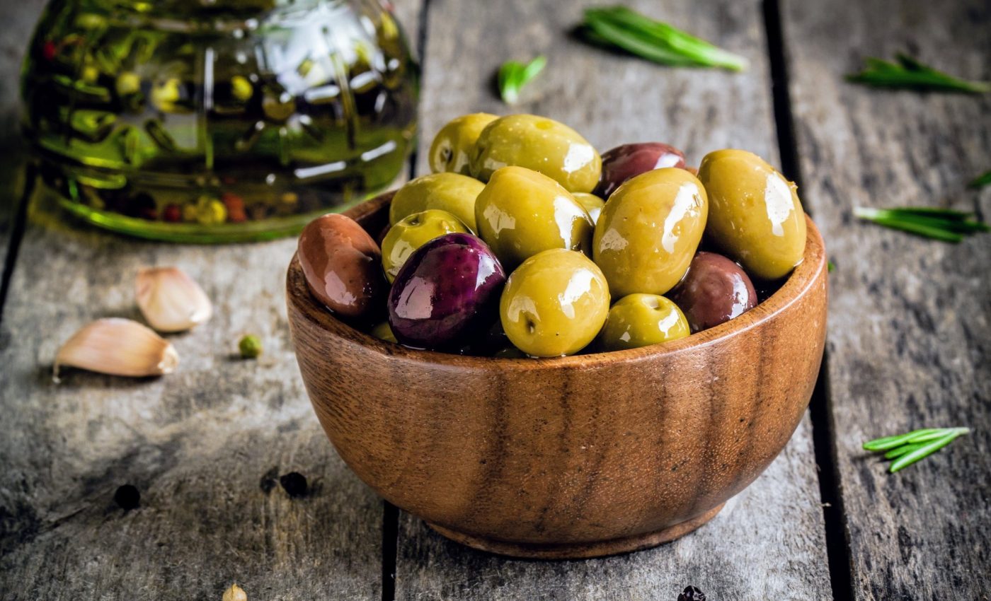 Olives may be a powerful weapon in the fight against obesity