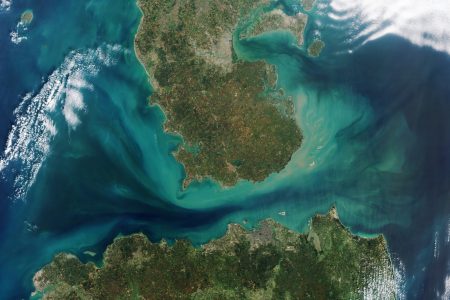 2024/07/Hainan-Strait-.jpg
