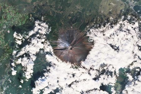 2024/11/Snow-Fuji2.jpg