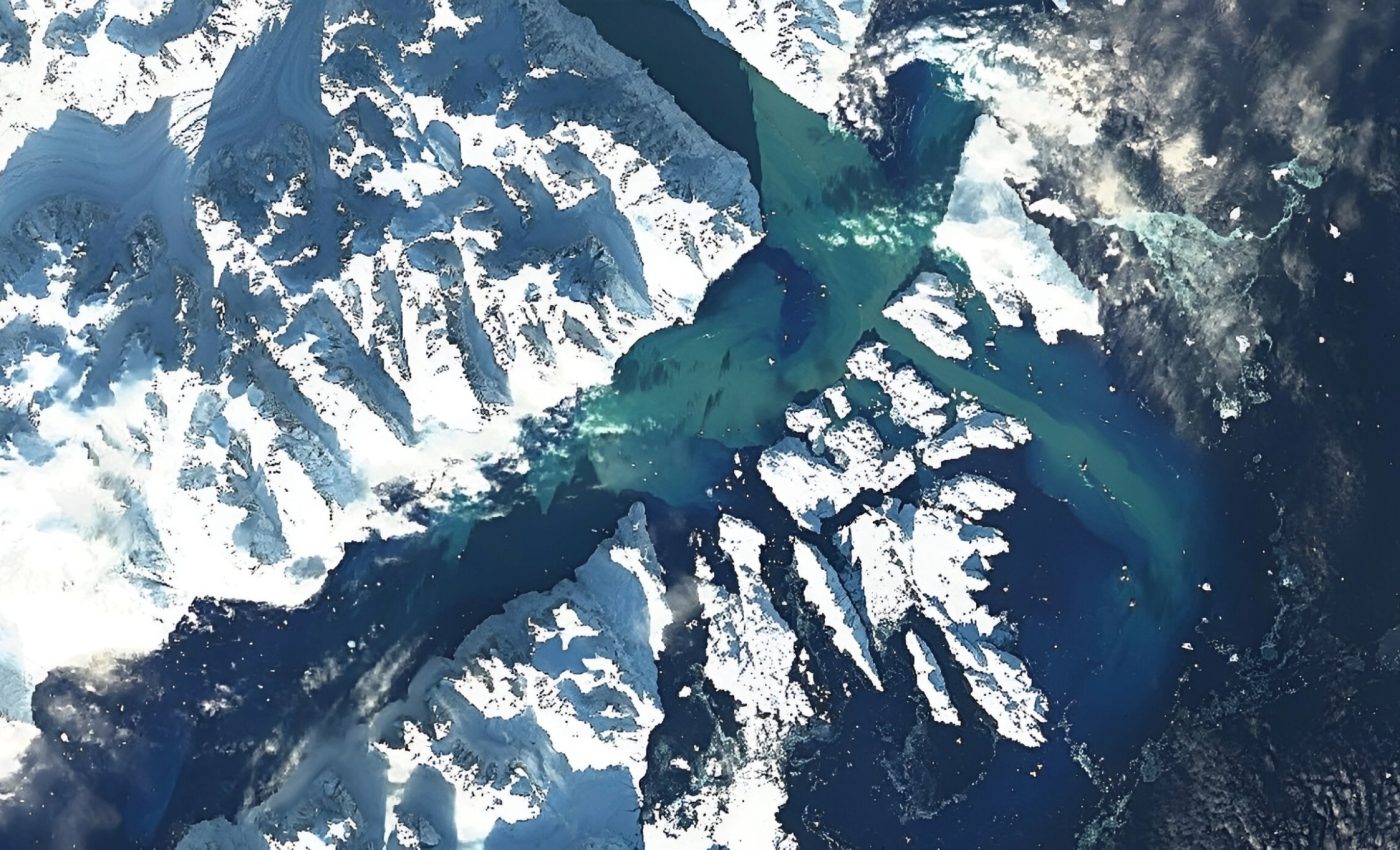 Massive glacial outburst observed in Greenland for the first time