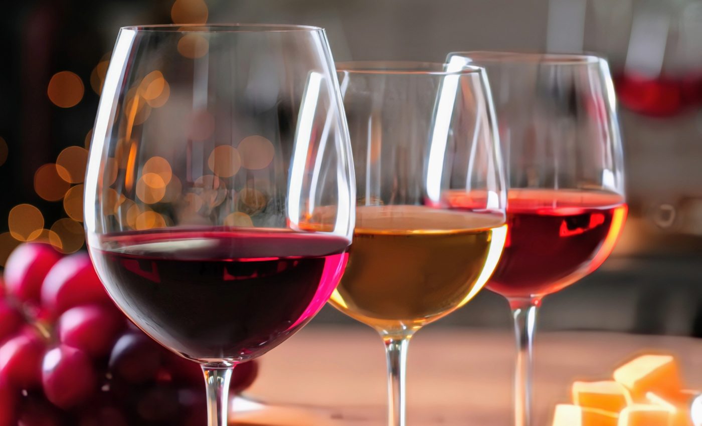 Moderate wine consumption reduces cardiovascular risks