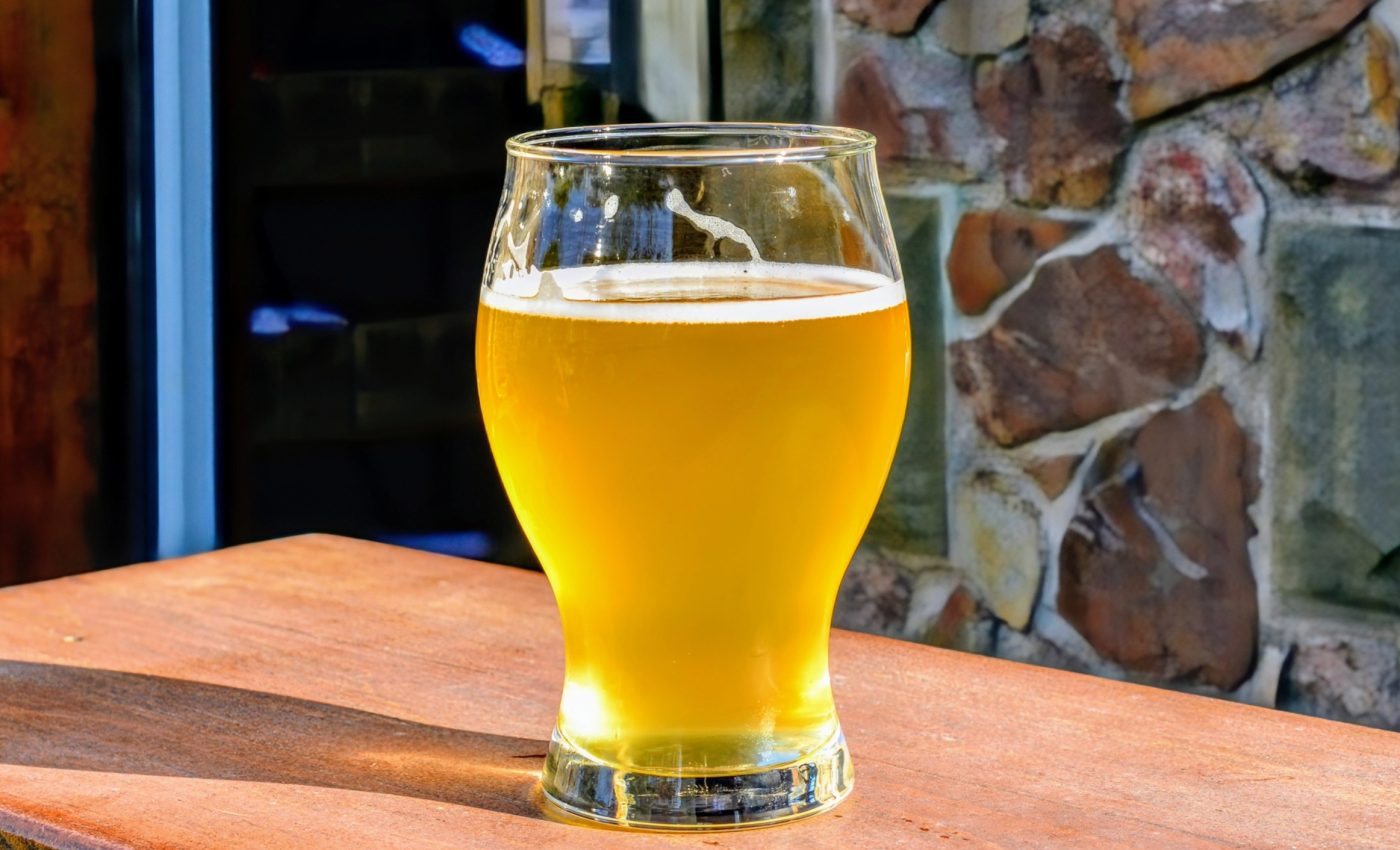 Even small amounts of alcohol increase cancer risk