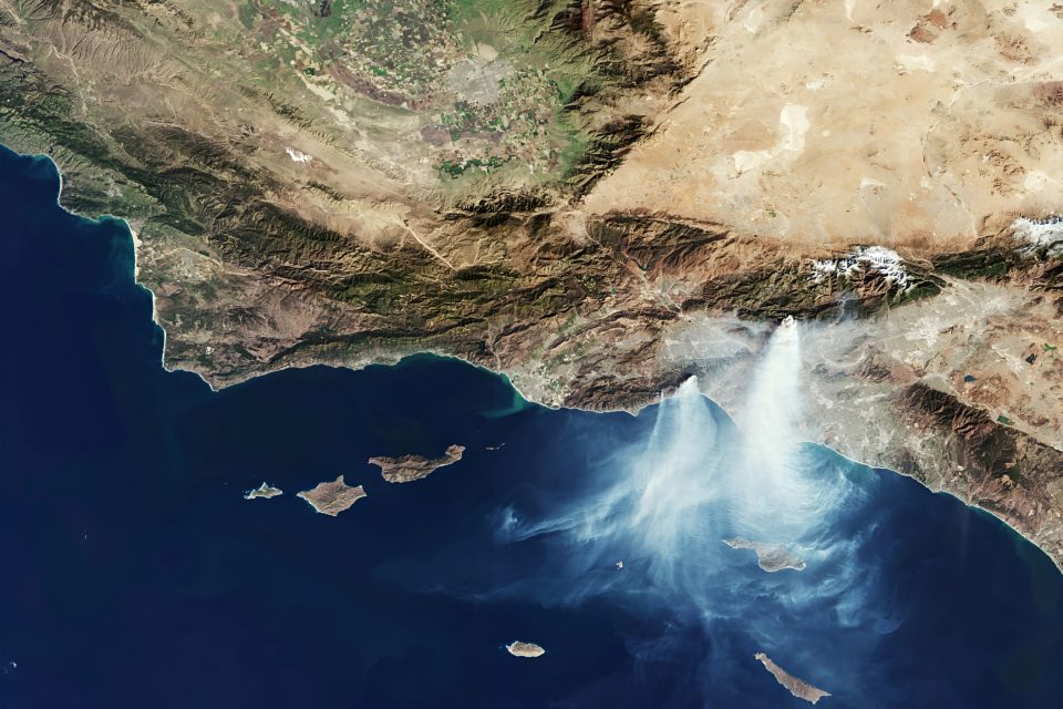 Satellite captures devastating fires in Southern California