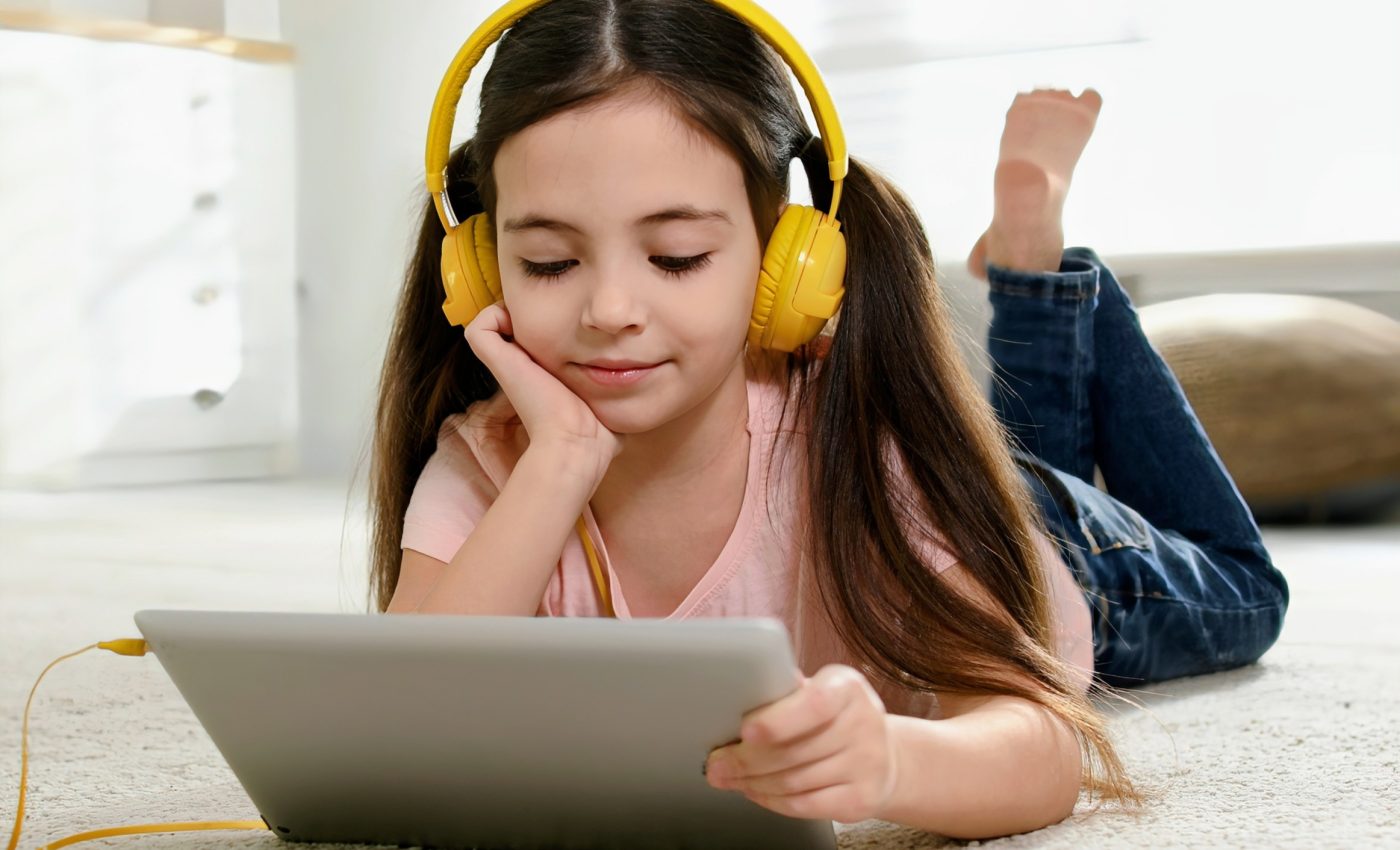 Children's screen time must be limited to protect their mental health