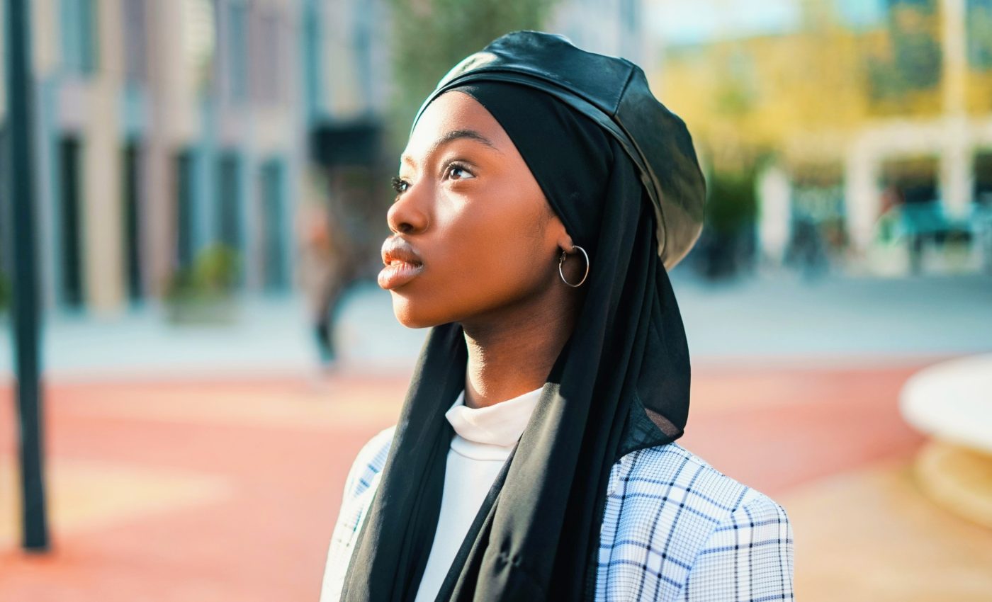 Gaze and intention: The unspoken language of survival