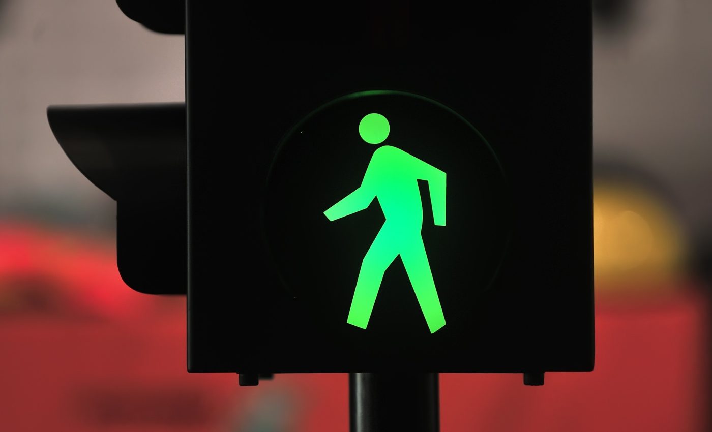 Human brains solve complex problems with simple tricks