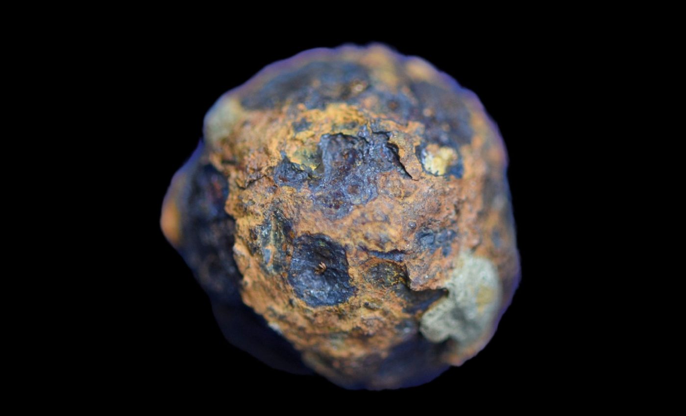 Micrometeorites may have helped create life billions of years ago