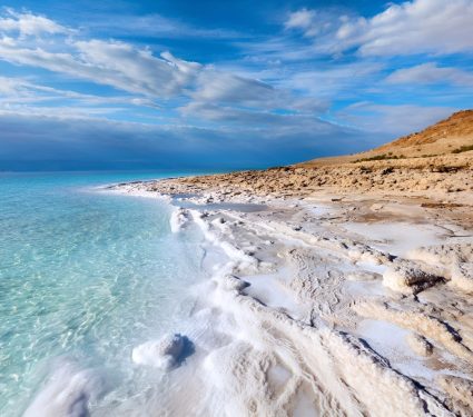 2025/07/Dead-Sea-salt.jpg