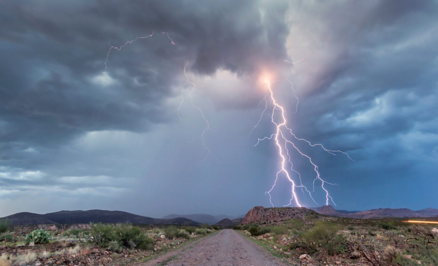 Lightning bolt stretching hundreds of miles breaks world record