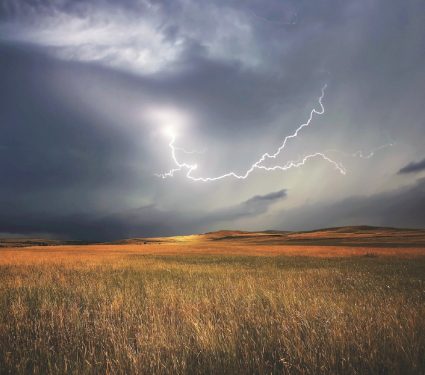 2025/08/Moisture-atmosphere.jpg