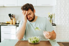 2025/09/Men-diet.jpg