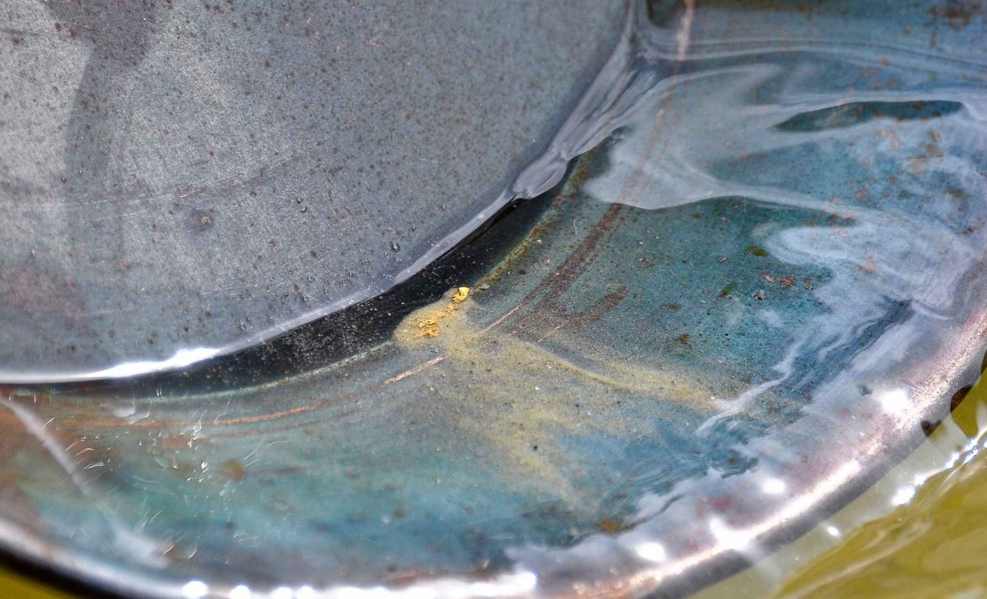 Water in Earth's oceans contains gold that is often visible with the naked eye