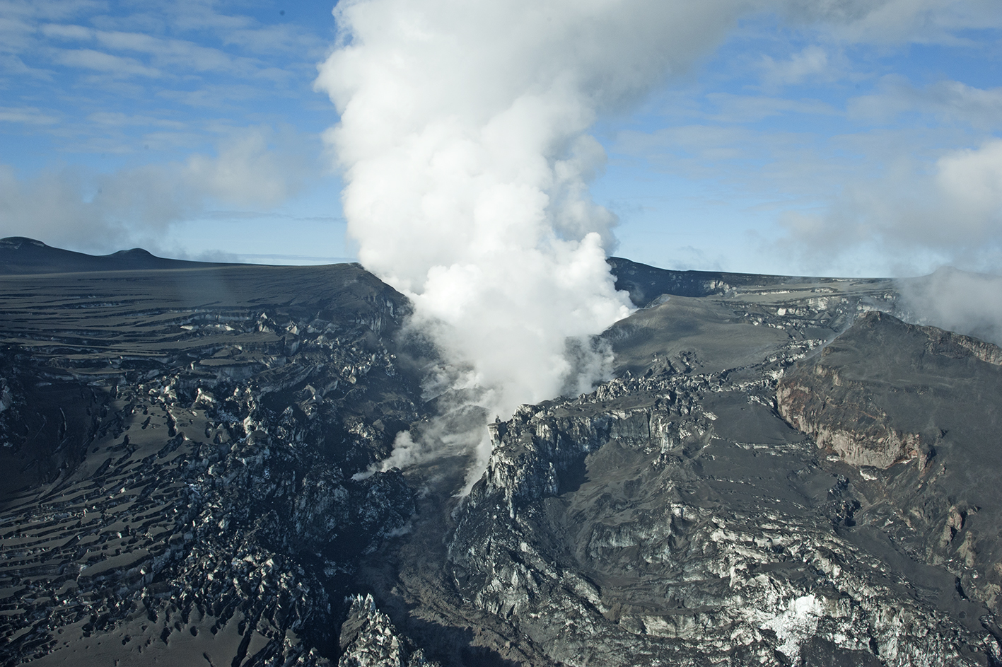 Eyjafjallajökull volcano: The dangerous volcano beneath a glacier