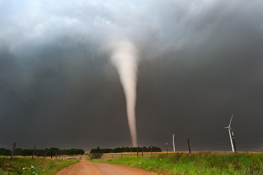 Scientists stumped by record low tornado count