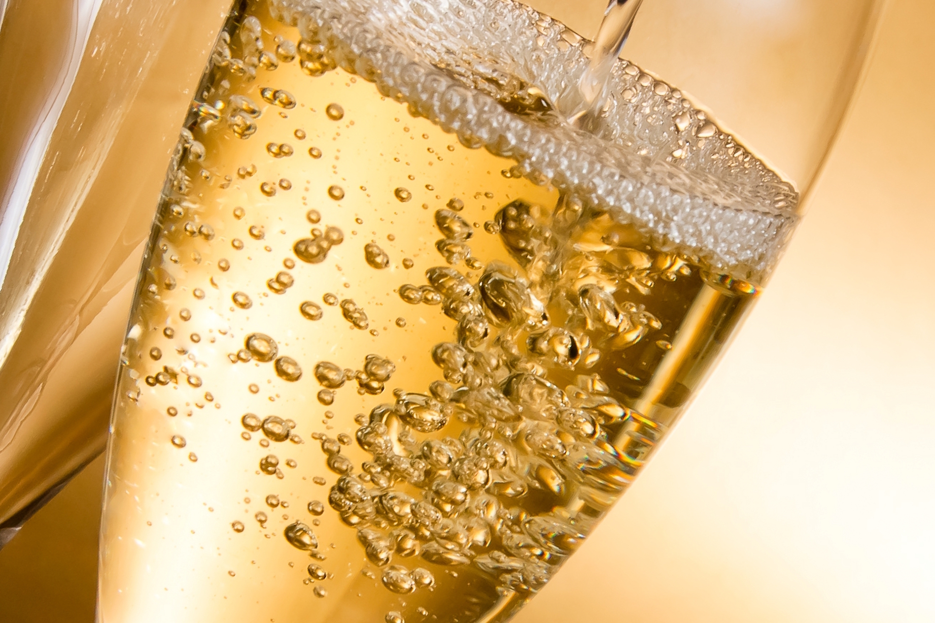 The sound of champagne bubbles can indicate quality