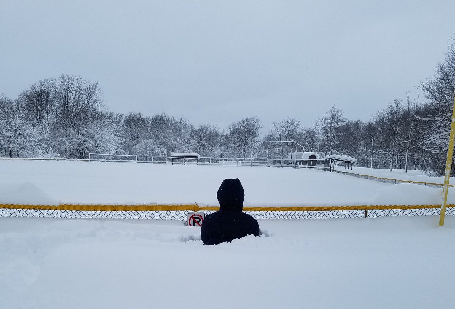 Lake-effect storm buries Erie, Pennsylvania in 5 feet of snow