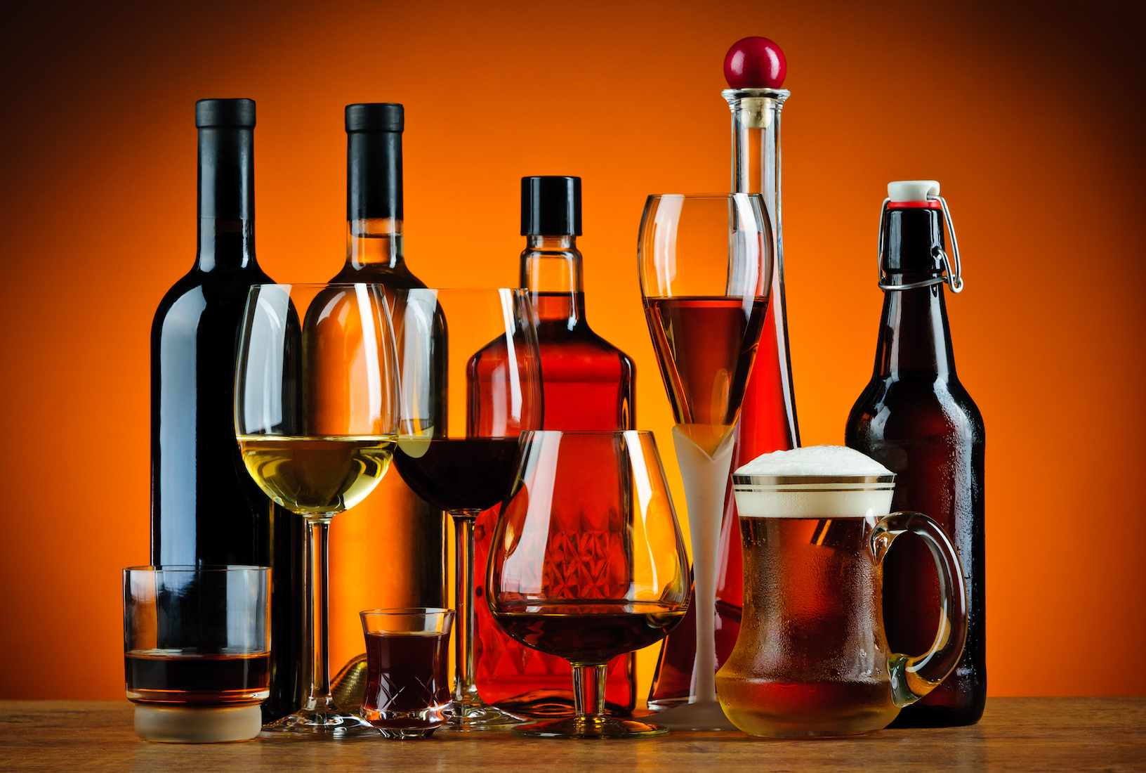 Drinking alcohol increases cancer risk by damaging DNA
