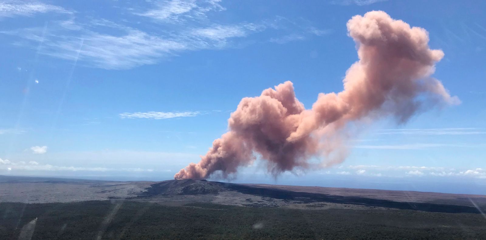 Thousands evacuated after Hawaii’s Kilauea volcano erupts
