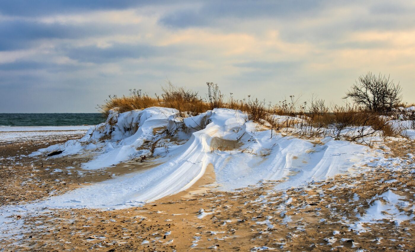 Extreme weather events may share the same mechanism