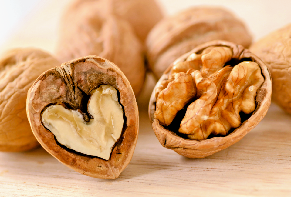 Eat a handful of walnuts every day for better heart health