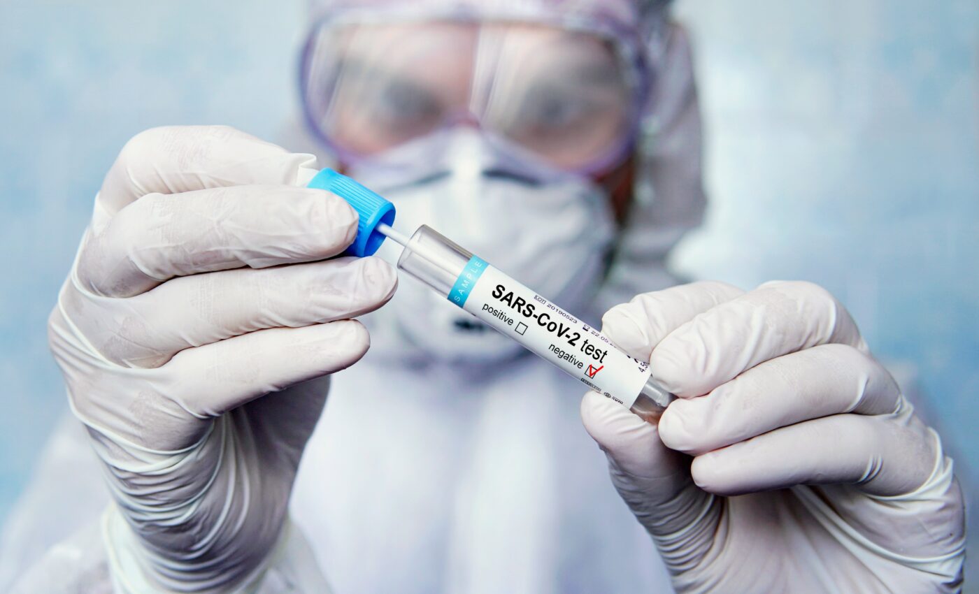 Vaccination and infection provides Covid super immunity