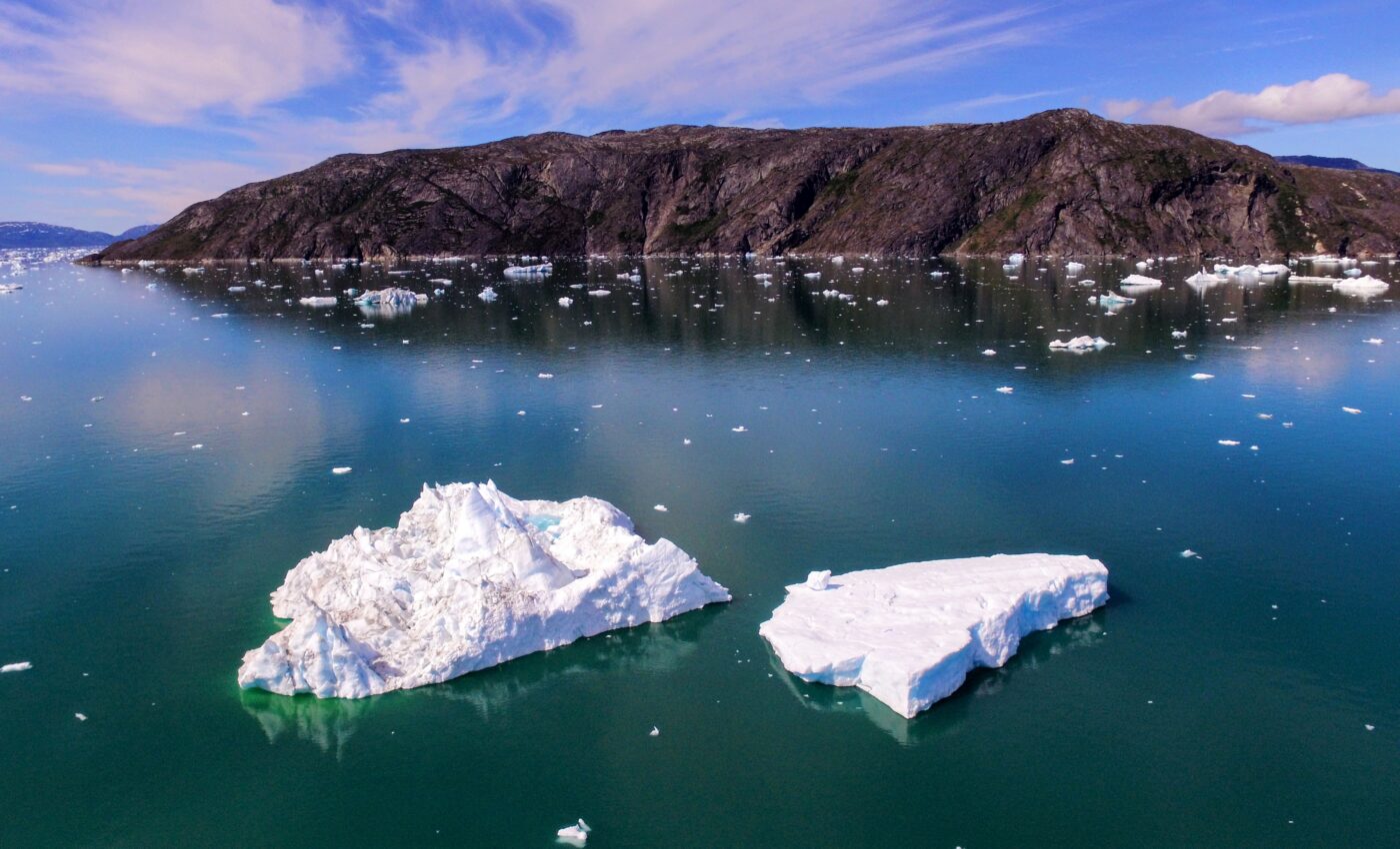 Rapid sea ice retreat can be explained with simple physics