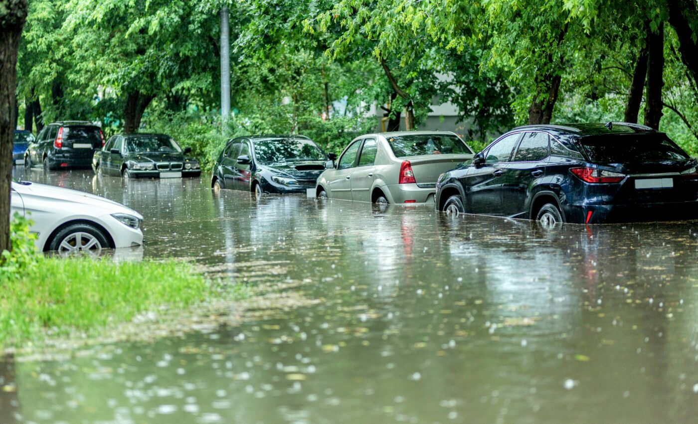 Extreme rainfall events are interconnected around the globe