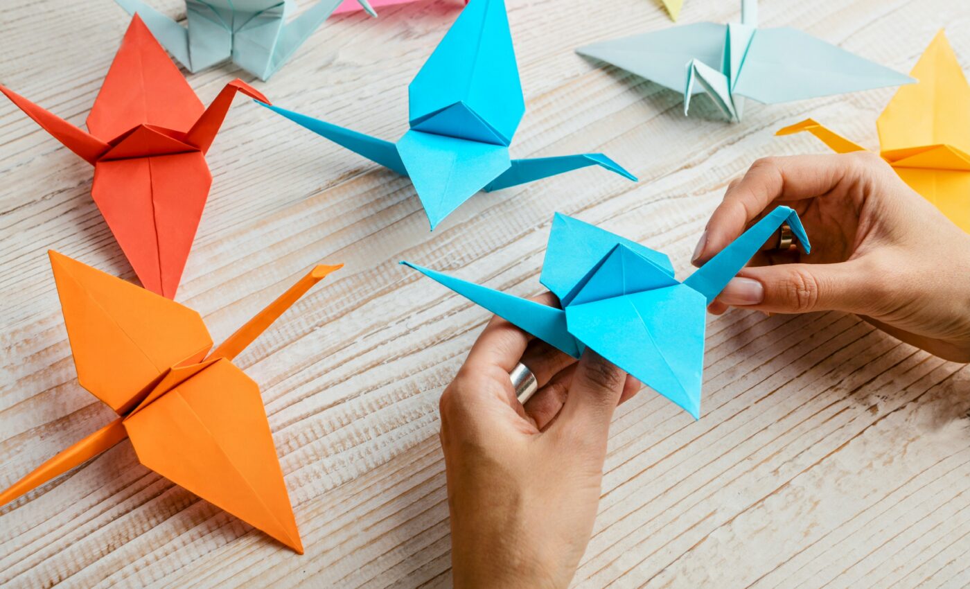 Origami-inspired robots mimic the behavior of plants