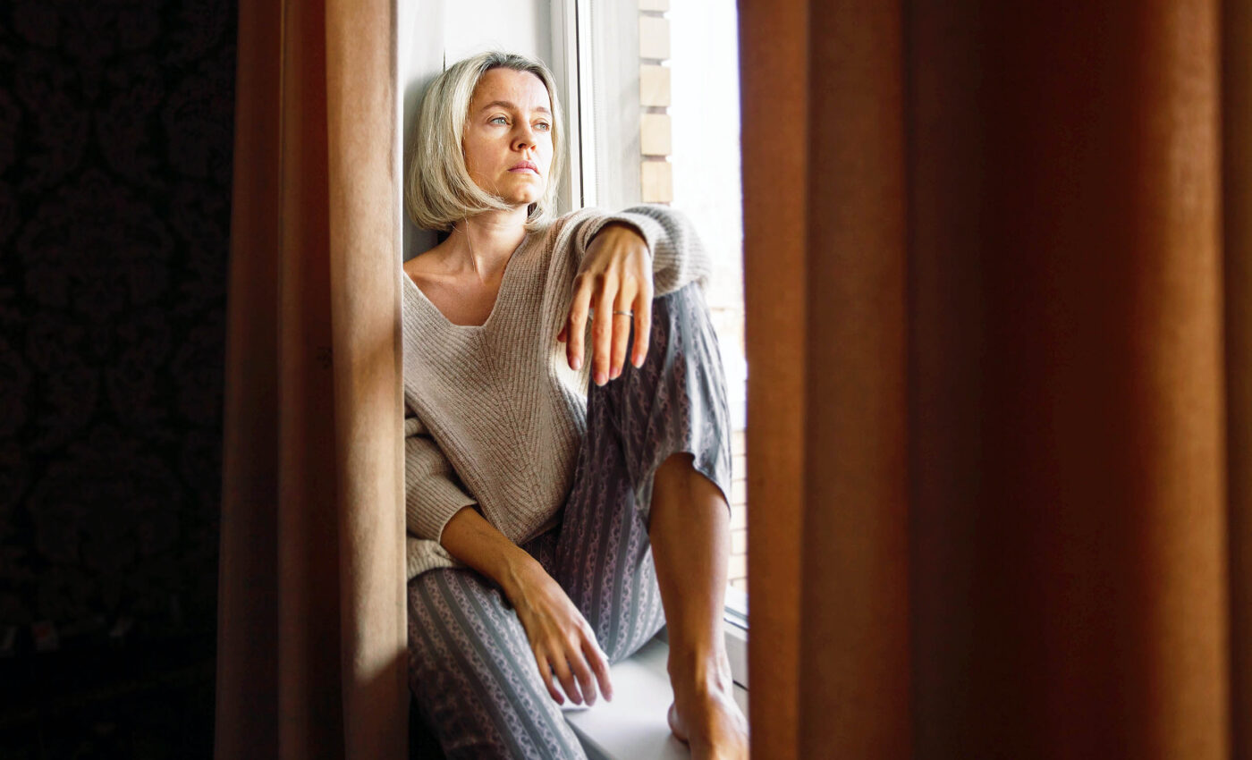 Exposure to certain odors and pheromones speeds up the aging process